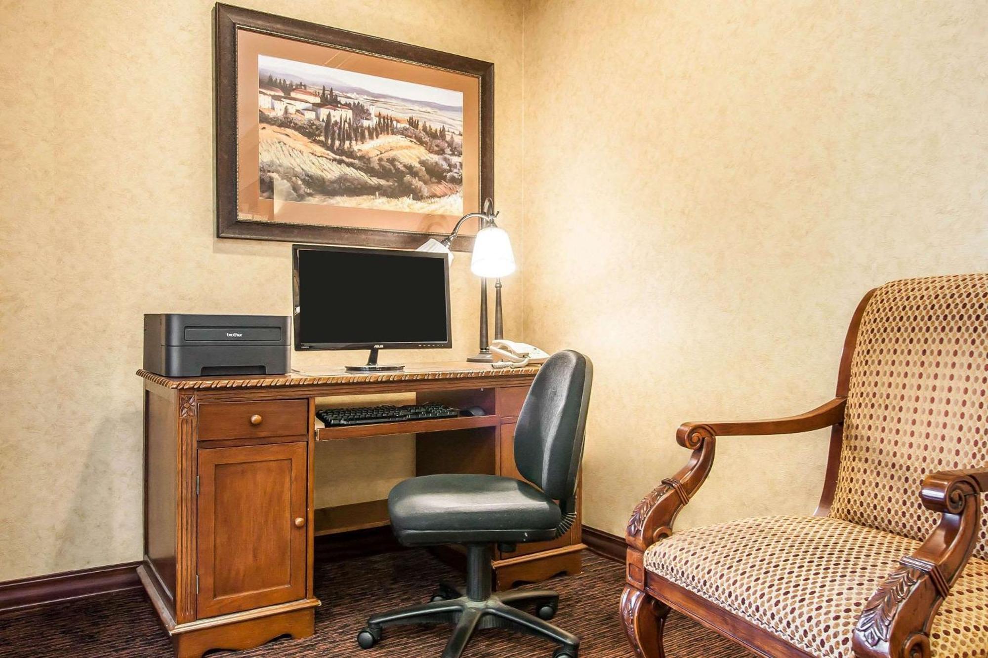 Comfort Inn & Suites Mcminnville Wine Country Kültér fotó